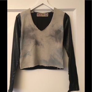 Cashmere/faux leather top by Fake London